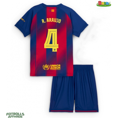 Barcelona Ronald Araujo #4 Hemmaställ Barn 2025-26 Kortärmad (+ Korta byxor)